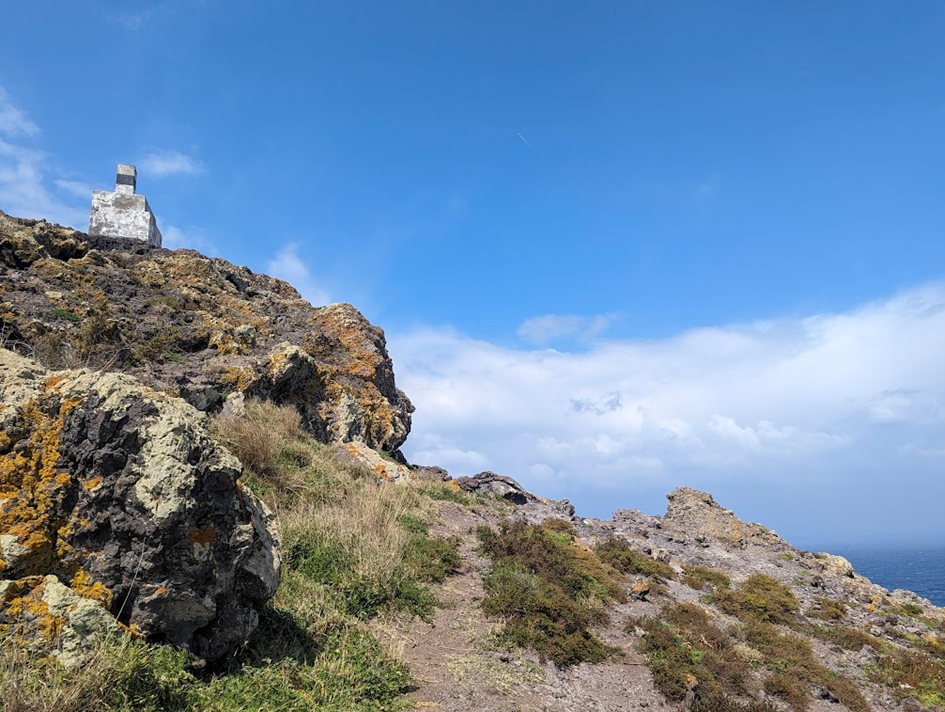 Pico das Pedras Brancas