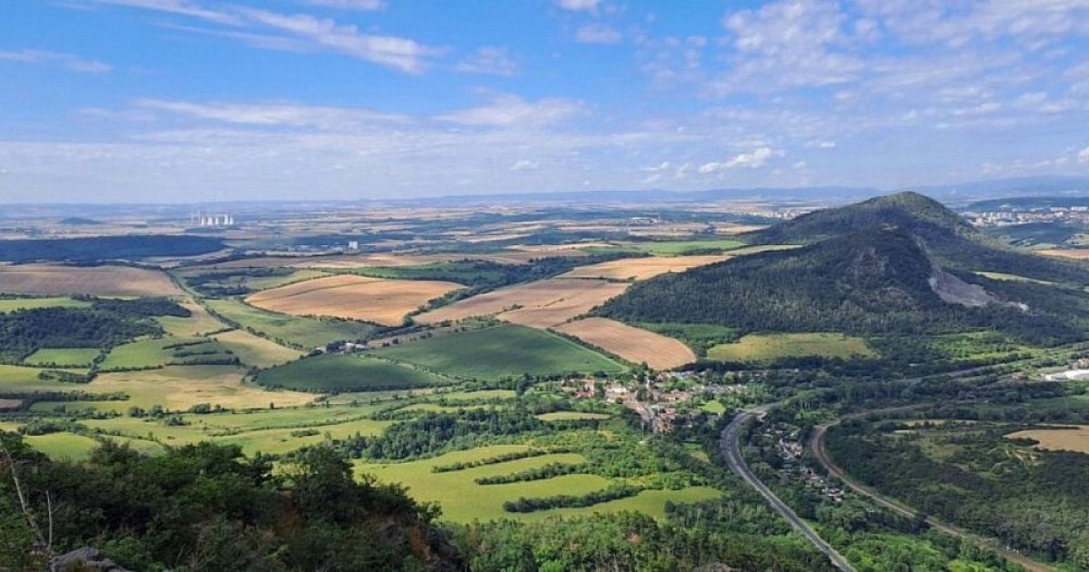 Z města na kopec - České středohoří